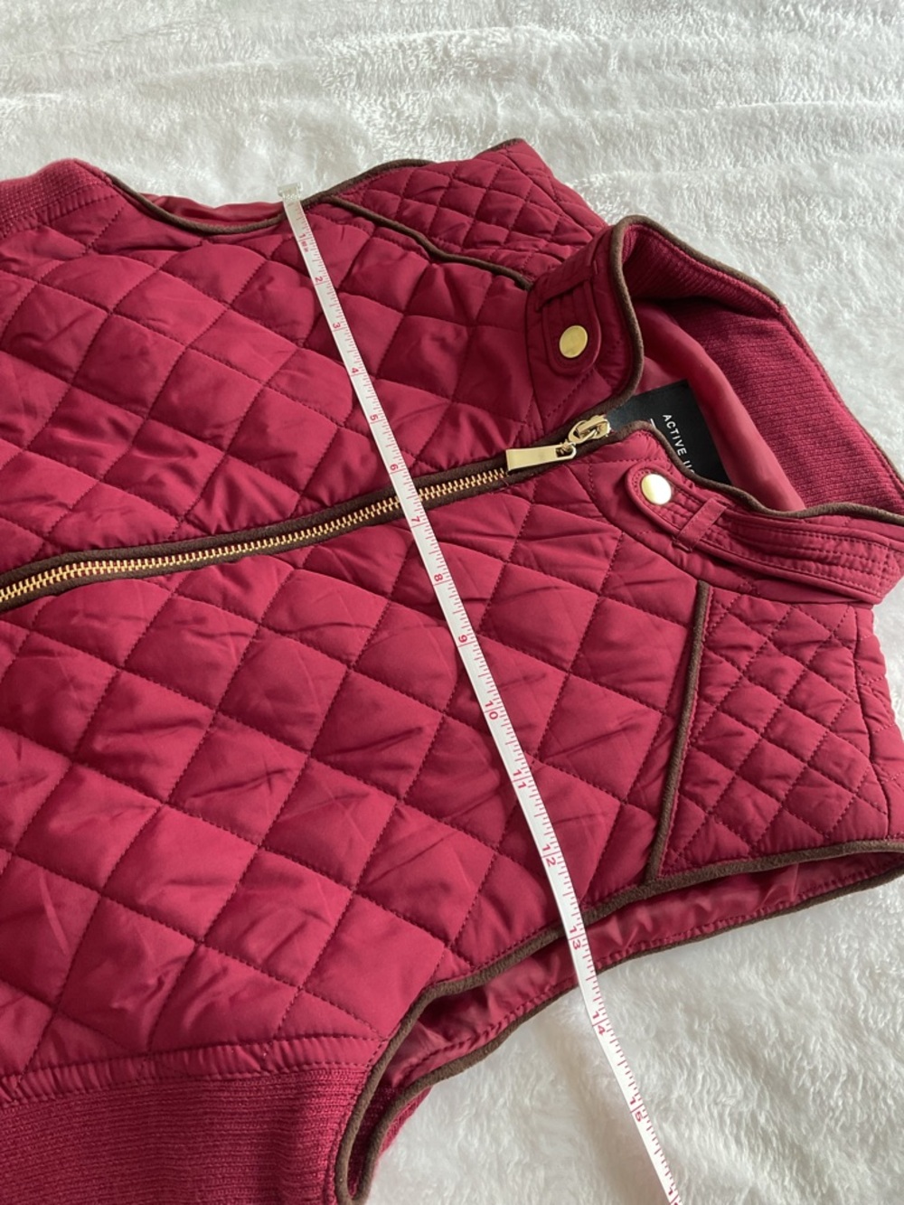 Active USA Burgundy Quilted Vest Gold Zip Knit Side Panels Women S NWT - Picture 14 of 14